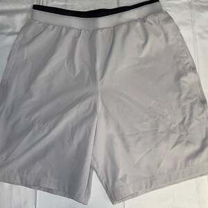 Fabletics Men's The Fundamental Short II Grey Athletic Logo Training Shorts #2